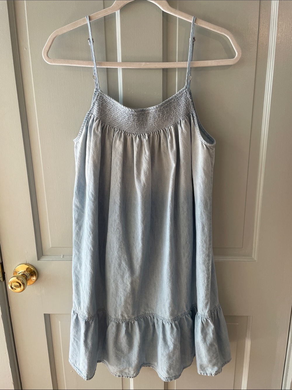 Soft Joie Light Blue Denim Smocked Ruffle Mini Cami Sundress EUC